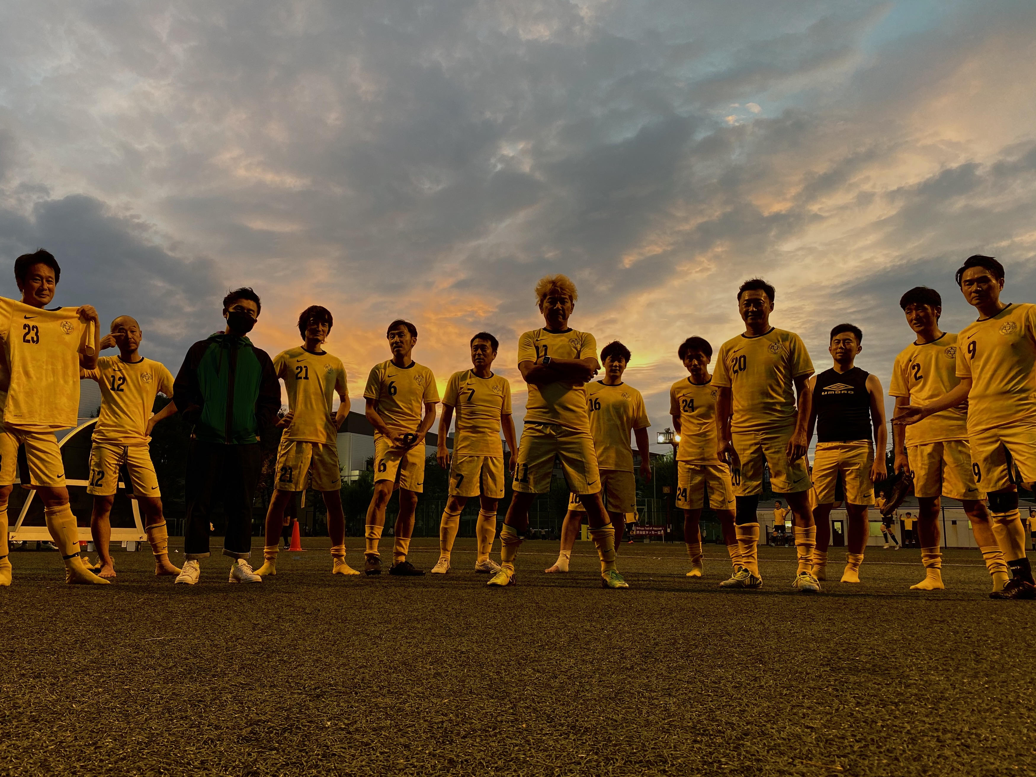 渋谷区スポーツセンターでの集合写真